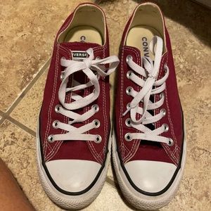 Women’s size 8.5 Converse sneakers